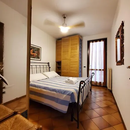 Garda Sunshine Apartment *
