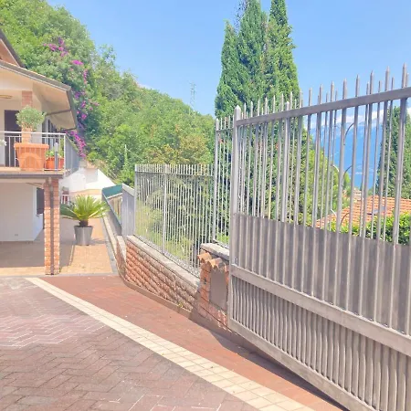 Garda Sunshine - View And Terrace アパート